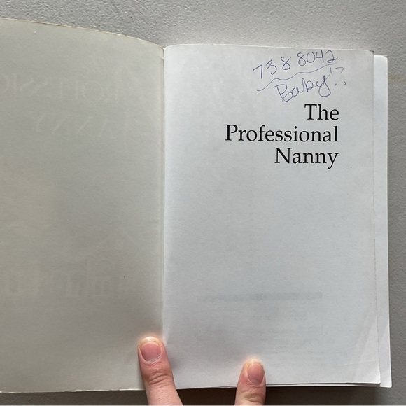 Nanny Paperback Book Bundle - Picture 8 of 15